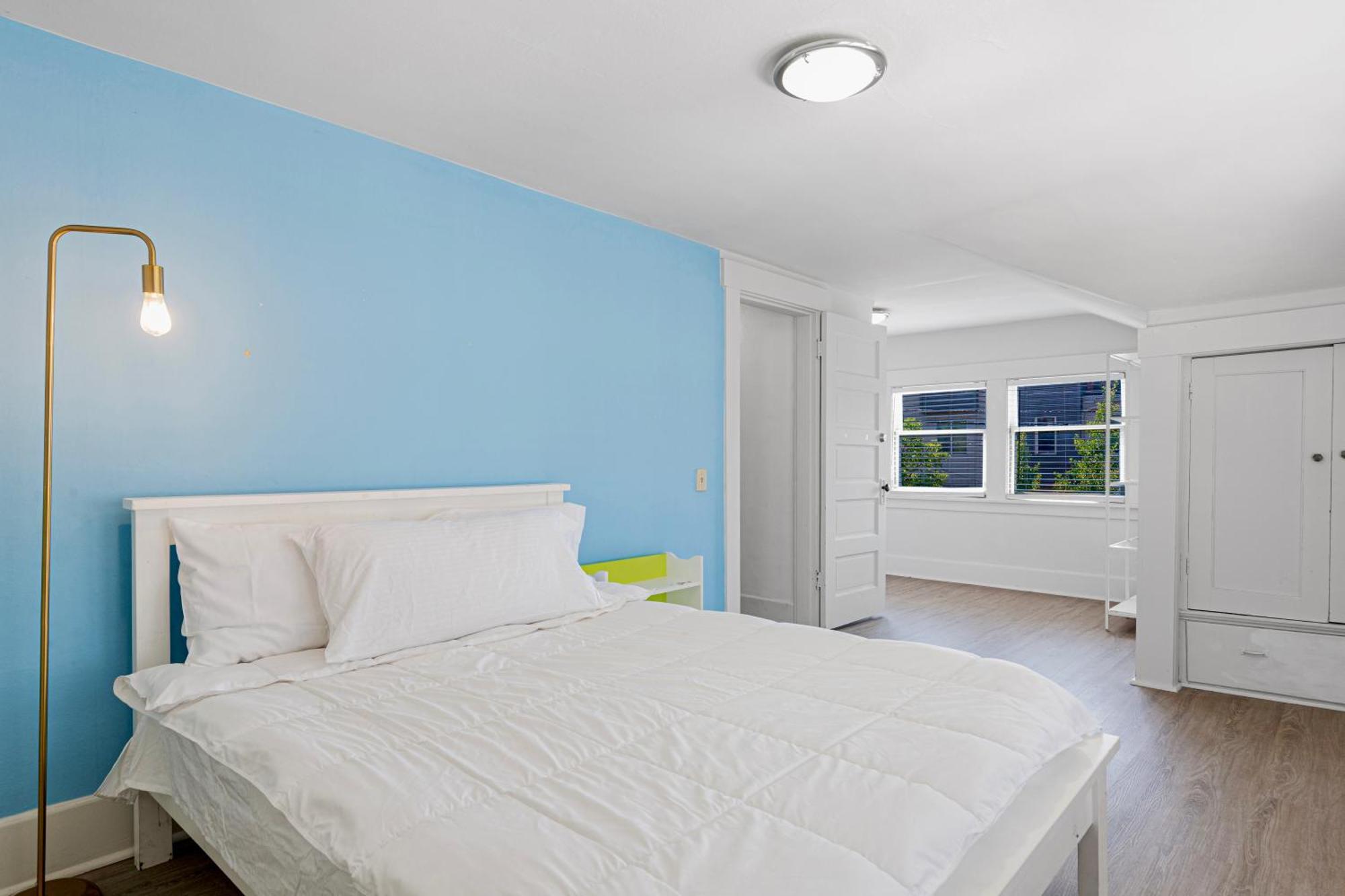 Vintage 3 Bedroom Home In Prime Eastlake Seattle With Private Parking Exterior foto